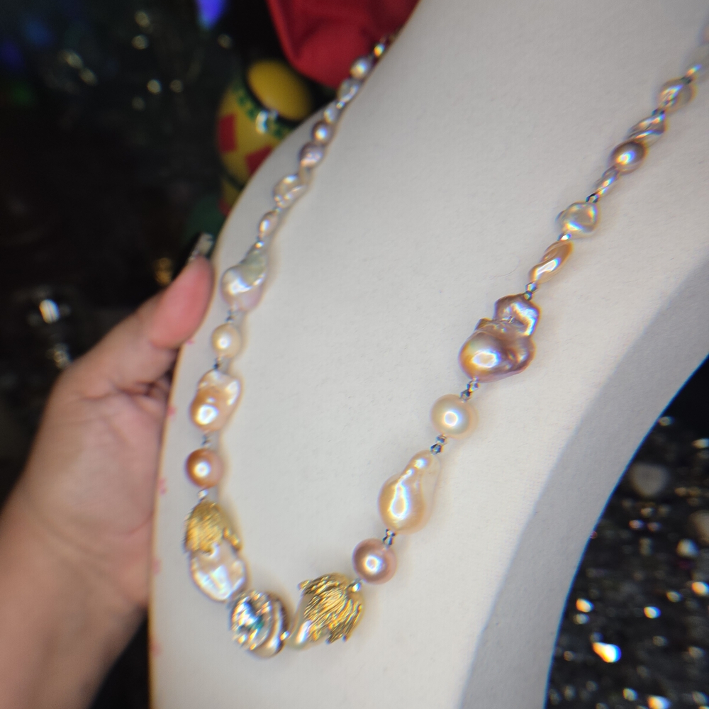 Elegant ARTISAN GENUINE FRESHWATER & SWAVORSKI RAVOLI NECKLACE - Picture 8 of 16